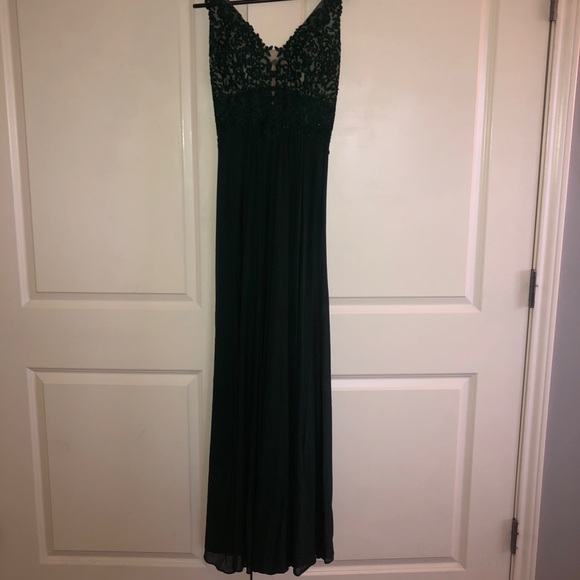 Faviana Dress - Picture 2 of 10